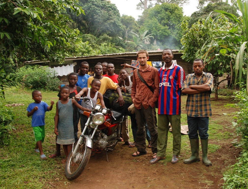 Motocykl - hlavní dopravní prostředek, Kamerun