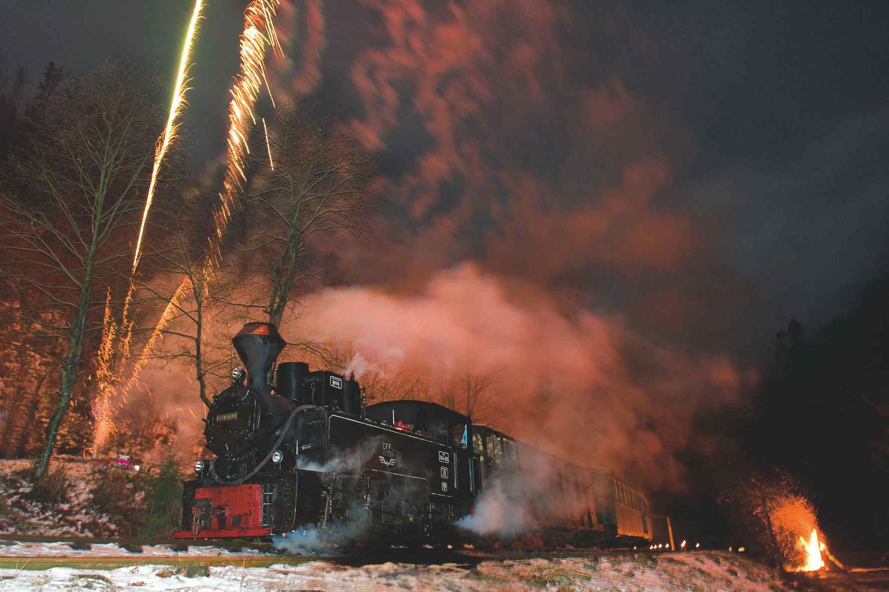 Lokomotiva s ohňostrojem, Silvestr, Rumunsko