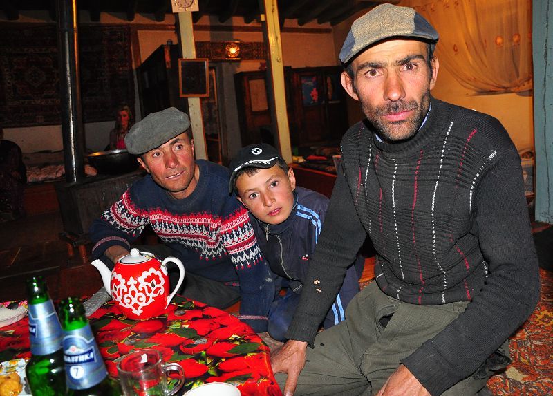 Hostitelé, Šitcharv, Pamír, Tádžikistán