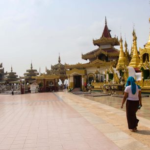 Buddhismus je v Myanmaru všudypřítomný