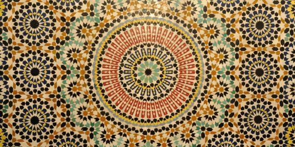 V Maskatu najdete dvacetitunový koberec, sultánův ceremoniální palác i tržiště vonící kadidlem