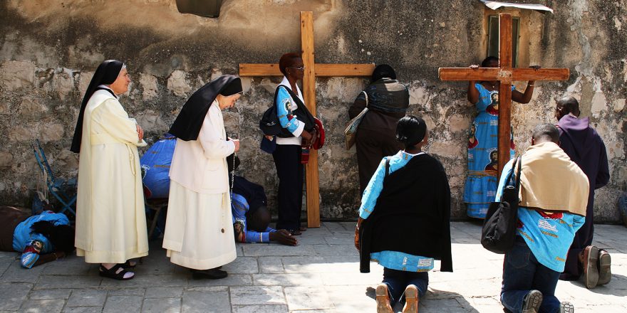 Spiritualita provází cestovatele-poutníka na každém kroku.