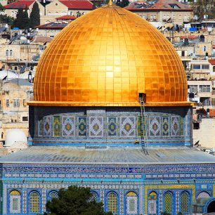Náboženství provází cestovatele-poutníka na každé cestě. Jeruzalém.