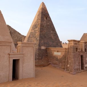 Pyramidy v Meroe