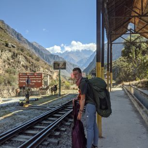 Čekání na vlak na Machu Picchu, který bohužel nepřijel.