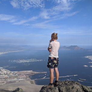 Výhled z Hory Mládí a Míru na Chimbote