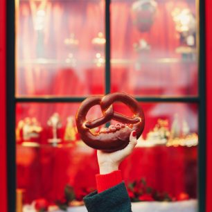 Vánoční trhy v Berlíně nabízí mnoho pochoutek. Zdroj www.https://dam.germany.travel/