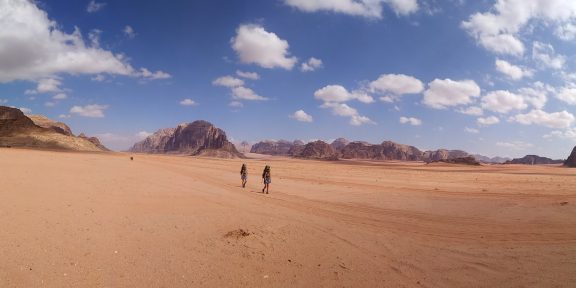 Jordan trail aneb pěší putování přes pohádkovou Petru, pouštní vádí Rum až k vlnám Rudého moře