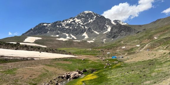 Mt. Halgurd: Skrz minová pole na vrchol