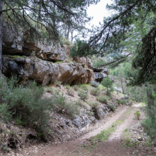 Hluboké lesy, skály, hřebeny... to vše vám nábídne okružní trasa GR 247, Sierras de Cazorla, Andalusie, autor: Michal Kroužel
