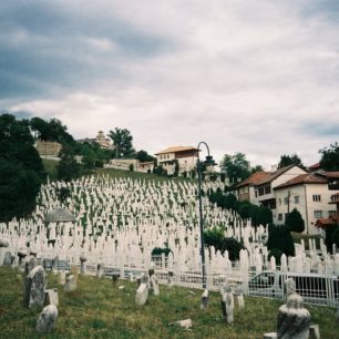 Válečný hřbitov, Bosna, autor: Eva Závadová