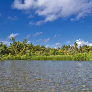 Jezero Dhadimagi Kilhi, Fuvahmulah, Gnaviyani atol, Maledivy, foto: Lucie Mohelníková