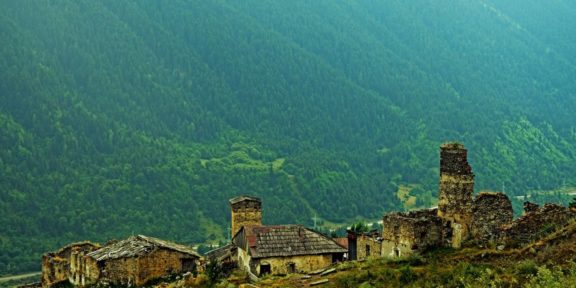 Gruzie a Ázerbájdžán: pěšky od moře k moři – Viktorka Rys