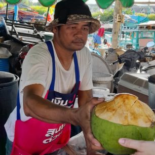 Prodavač kokosů, Hua Hin, Thajsko, autor: Jan Prokeš