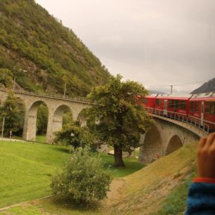 Viadukt Brusio z paonramatickoho vlaku Bernina Express, Švýcarsko, autor: Petra Greifová