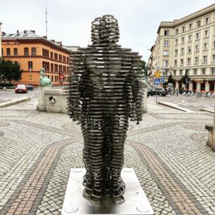 Poznaňská socha Golema od Davida Černého