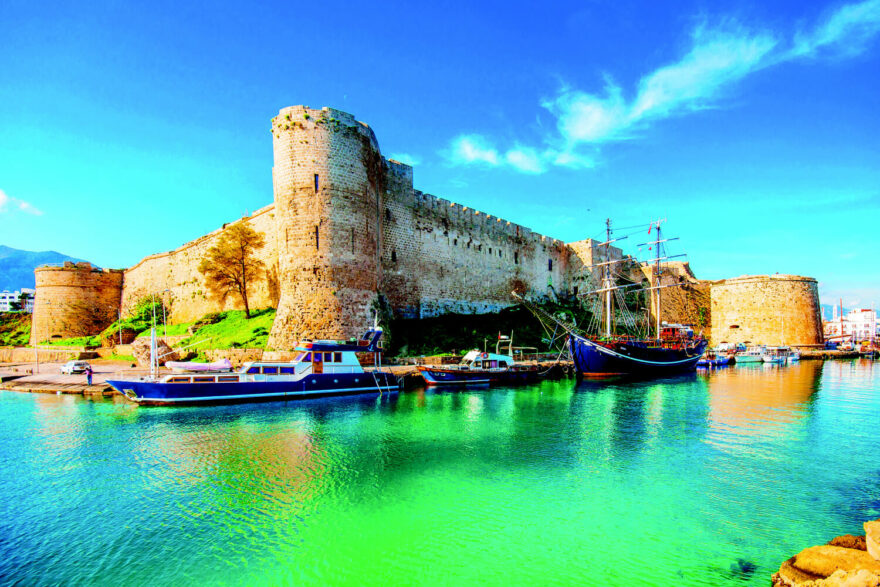Kyrenia, pohled na hradby, Severní Kypr, autor: Shutterstock