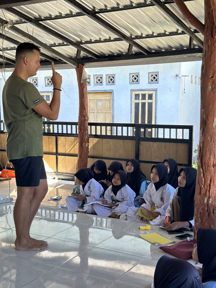 Lombok - School in Paradise