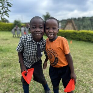 Uganda - škola Lusanja Junior School Change Tomorrow