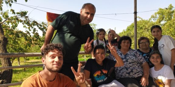 Stopem za brány Asie (v 19ti stopem na Kavkaz), Šebestián Bok