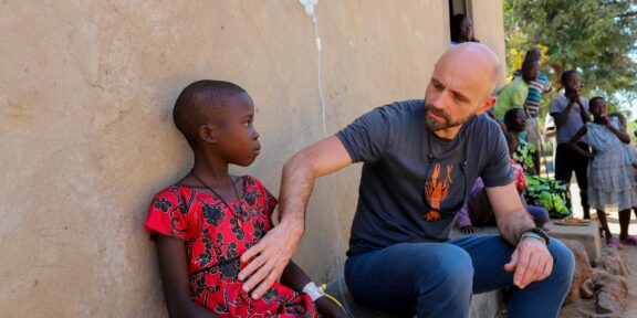 Doktor od Viktoriina jezera, Martin Židlík, Prof. MUDr. Zdeněk Ráčil, Ph.D.