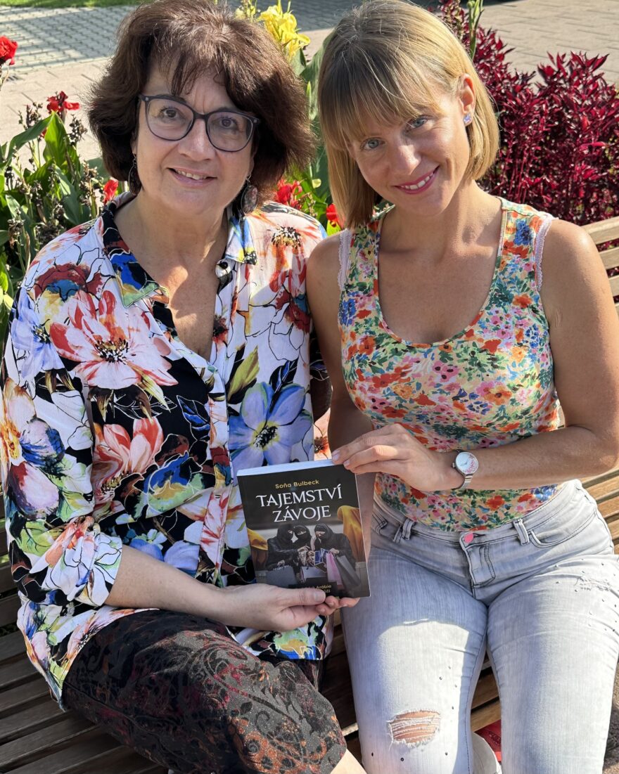 Autorky cestopisu o Novém Zélandu a nejen to - Zkus cestu s Dagmar - Dagmar Honyisová a Sona Bulbeck