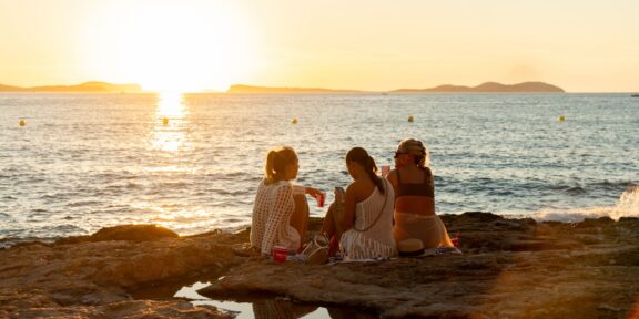 Ibiza – ostrov plný příběhů a barev