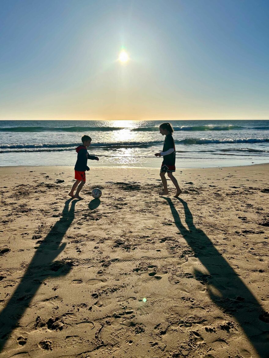 Západ slunce a fotbalisti, El Palmar de Vejer