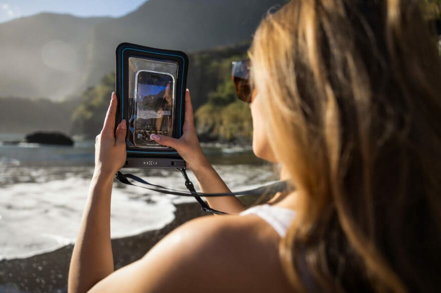 Užít si chvíle na cestách na maximum umožňují chytrá řešení od FIXED