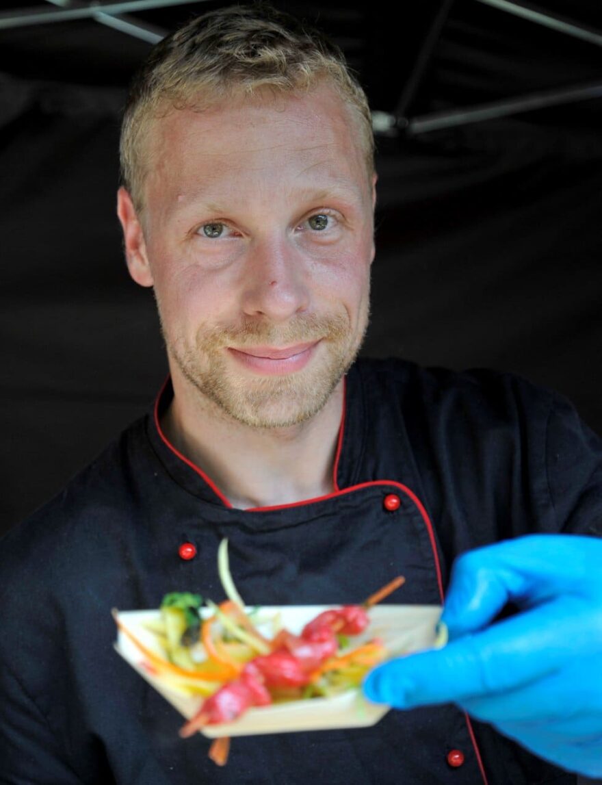 ROZHOVOR s Milanem Václavíkem: Vaříme s hmyzem