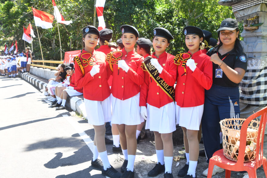 Indonéské děti v průvodu k oslavě Dne nezávislosti