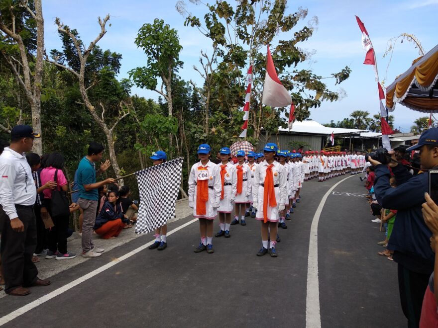 Indonéské děti v průvodu k oslavě Dne nezávislosti