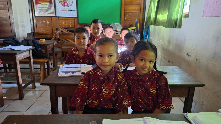 Škola volá i na Bali