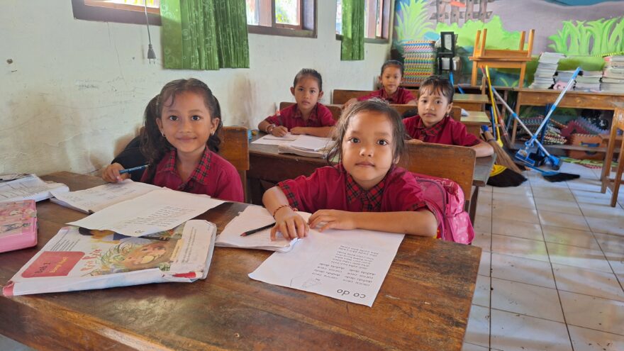 Škola volá i na Bali