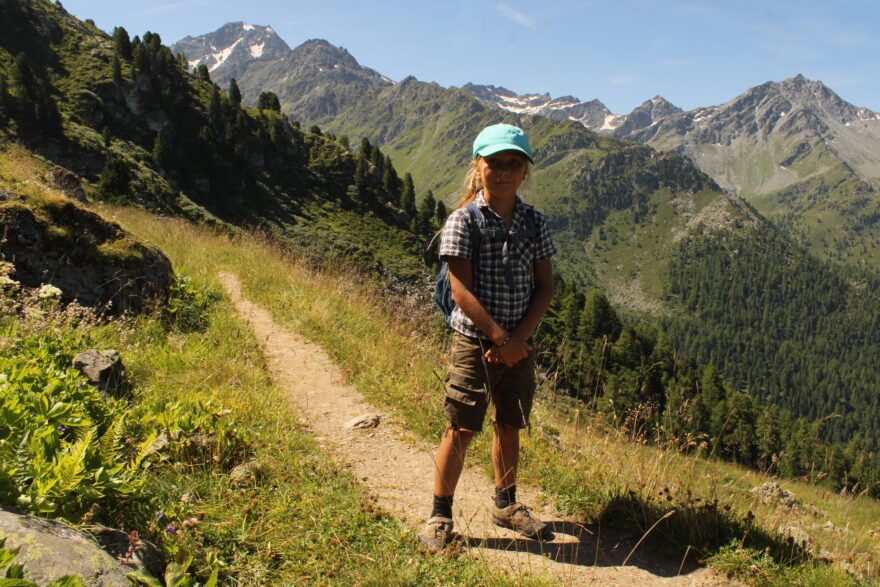 Švýcarsko s dětmi. Trek po loukách a chatách nad údolím Nendaz
