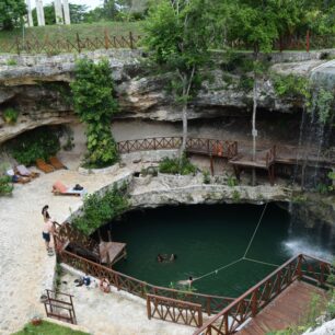 Cenota je ideálním místem pro odpočinek