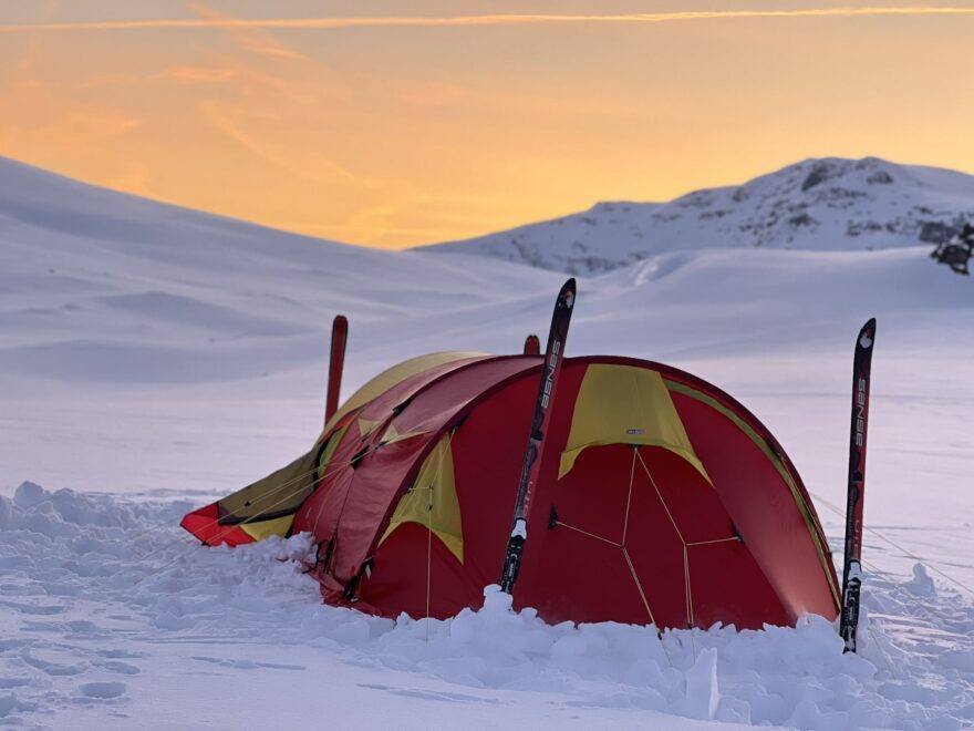 JIŘÍ LICHTENEGER A MILADA VAŇKÁTOVÁ: Jedna duše, dva spacáky. Vztah testovaný ledem a větrem