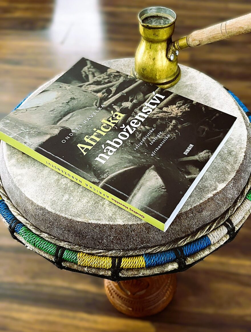 Africké baobaby: příbytky božstev a objekty kultického uctívání