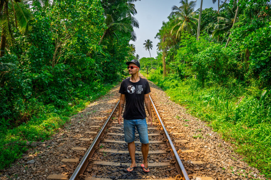 Ztracen v džungli západní Sri Lanky .