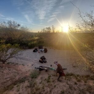 Kempování v poušti