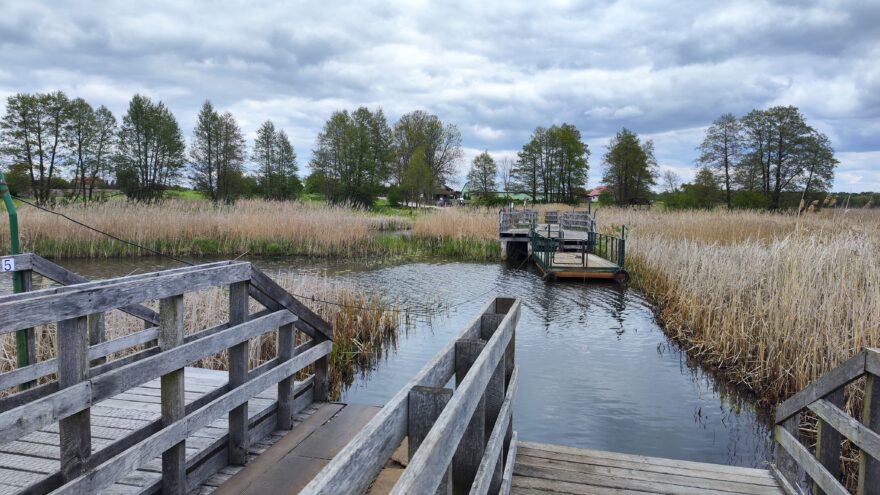 Funkčnost plovoucích pontonů je zcela závislá na hladině řeky. Každá návštěva je tak trochu jiná – podle toho, co příroda dovolí