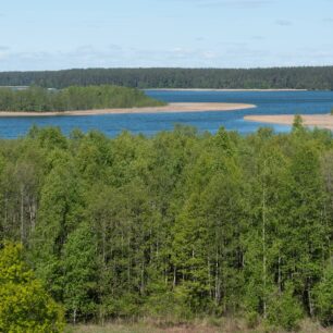 Výhled do jezerní krajiny