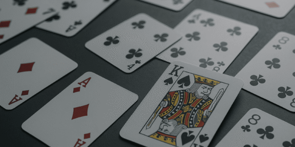 Cestování a strategie hry: Kombinace kulturního objevování s Casino Online VegasHero