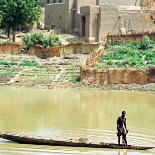 Nigerské bori – vstupování duchů do západoafrických Hausů