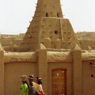 Nigerské bori – vstupování duchů do západoafrických Hausů