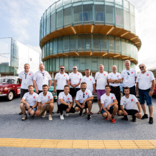 ROBOT EXPEDICE: Z Prahy do Osaky v historických vozech©️Kancelář generálního komisaře, EXPO 2025, Zdeněk Jindra