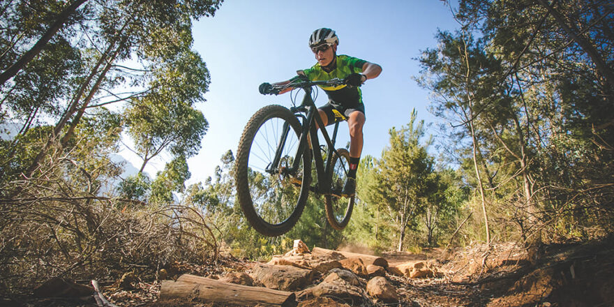 Na kole krajem Girony. Foto: ShutterStock