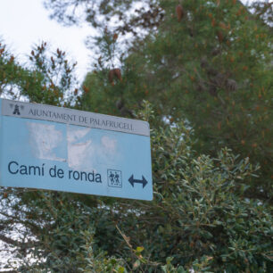 Camí de Ronda. Foto: Joan Manel, Shutterstock.com