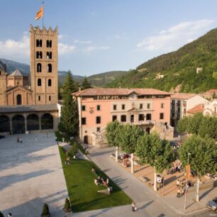 Monestir de Santa Maria de Ripoll. Raimon Casals. Arxiu Imatges PTCBG
