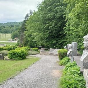 Památník na mýtické Dukle